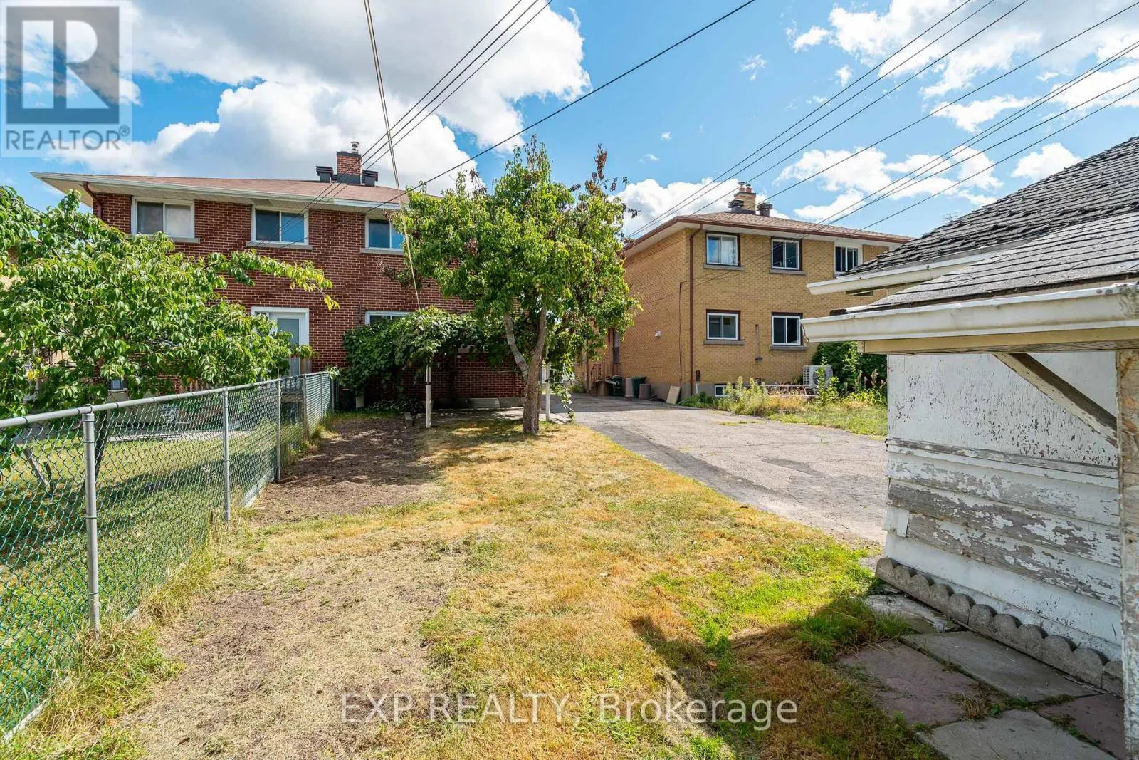 1008 RIDDELL AVENUE S