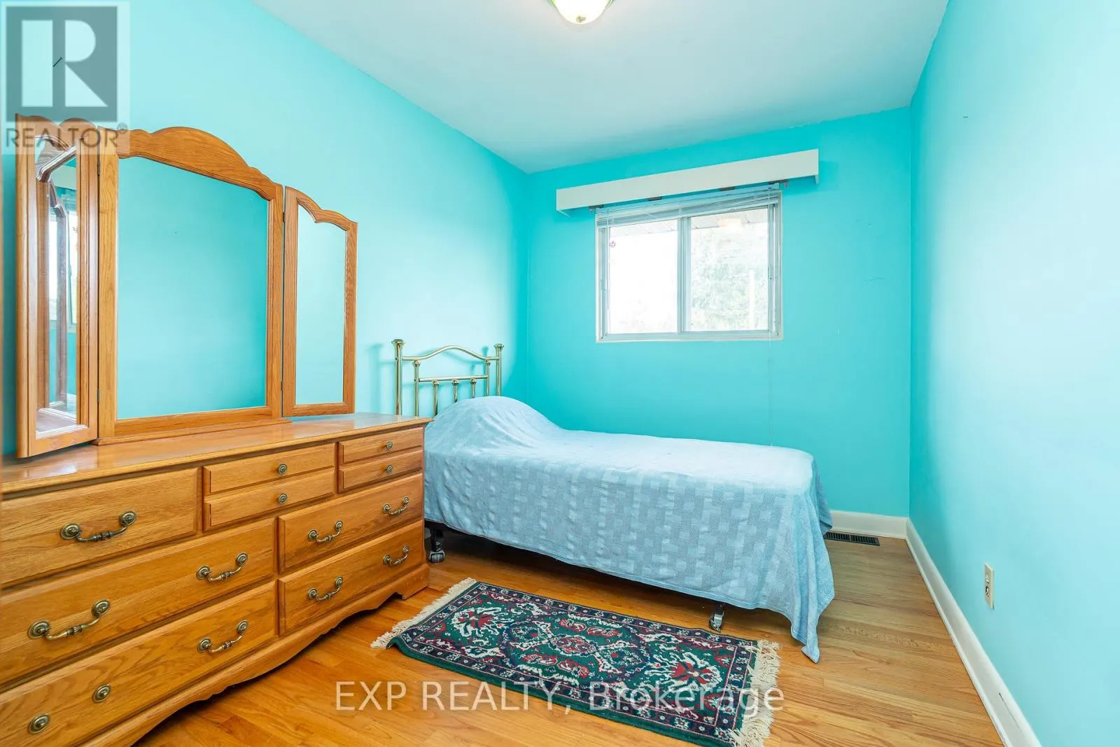 1008 RIDDELL AVENUE S