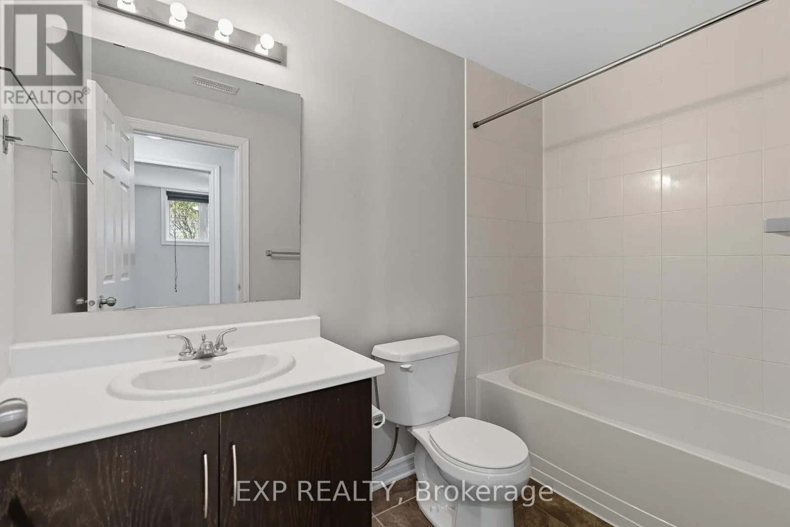 A - 330 EVEREST PRIVATE