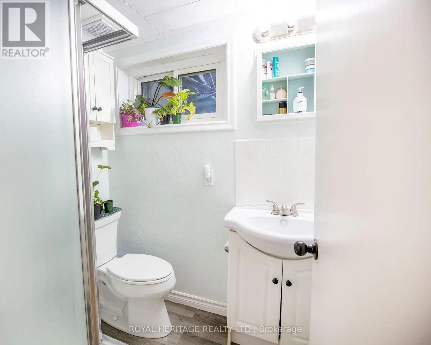 111 ADELAIDE STREET N