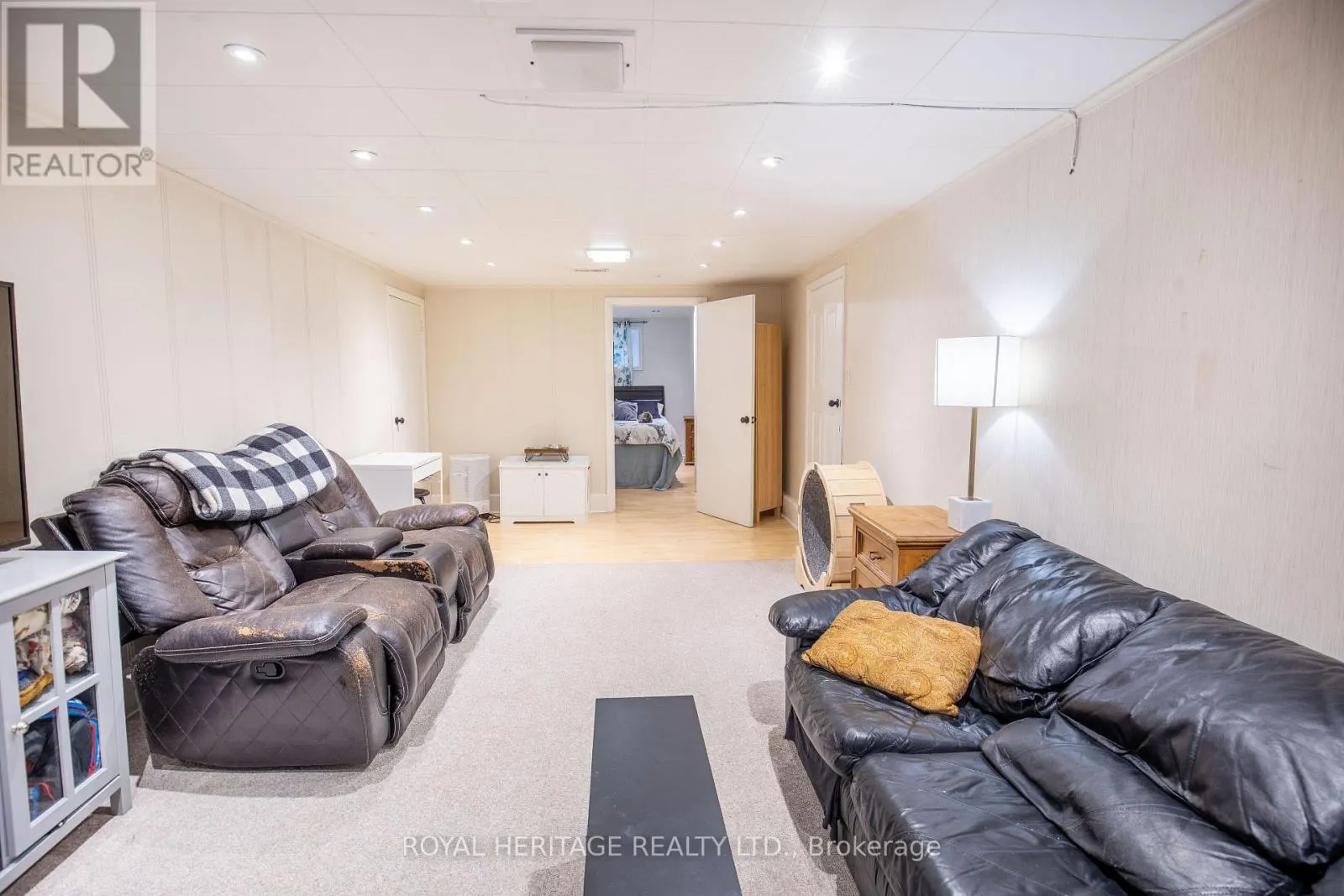 111 ADELAIDE STREET N