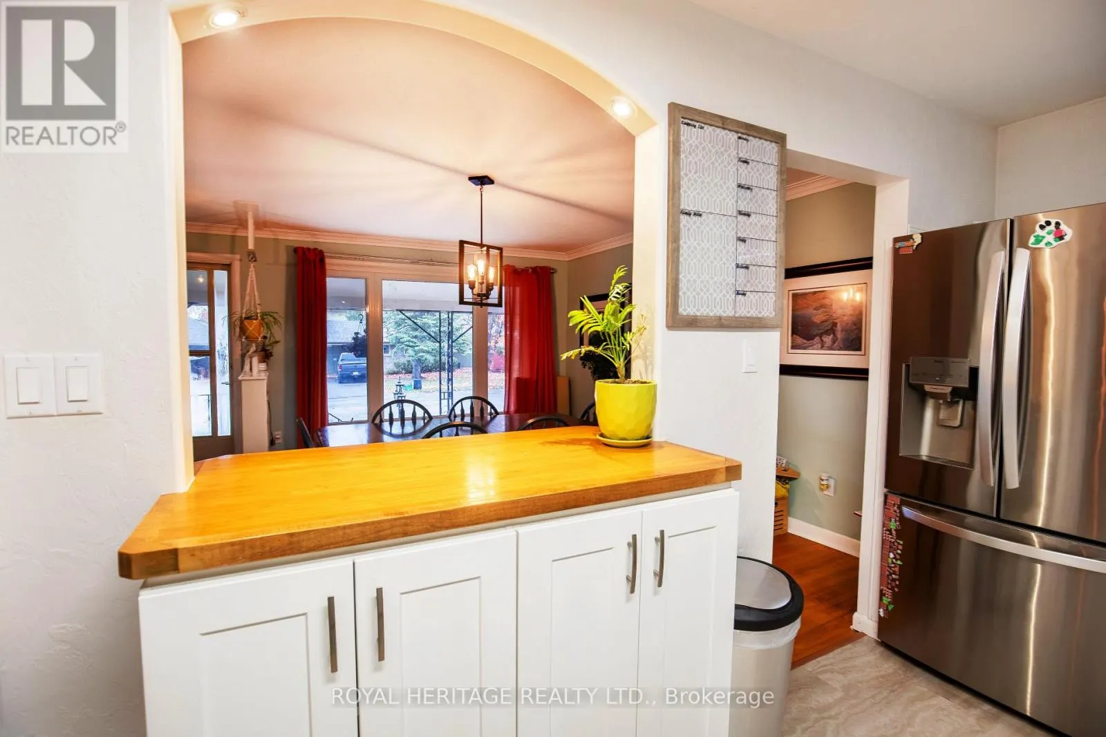 111 ADELAIDE STREET N