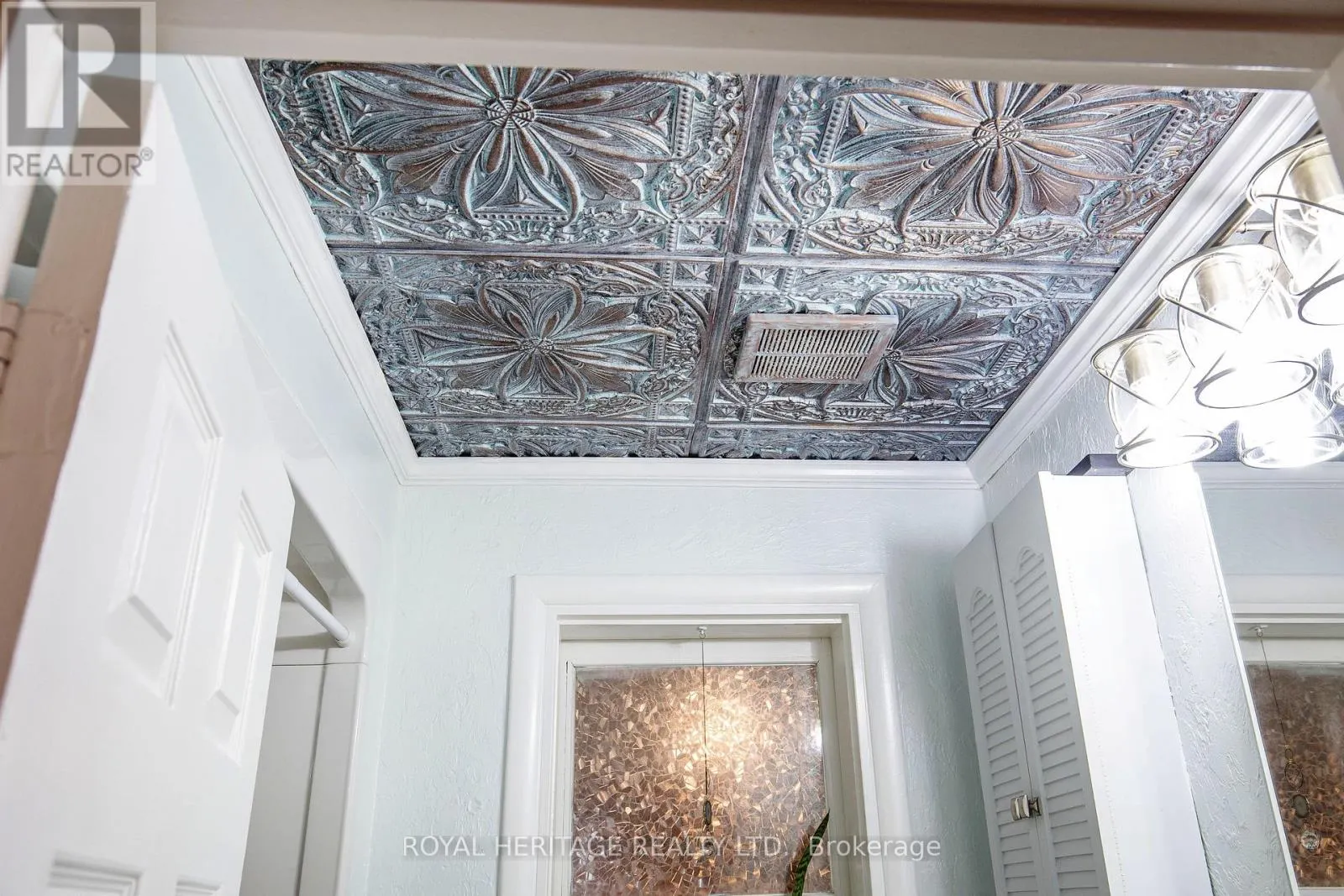 111 ADELAIDE STREET N