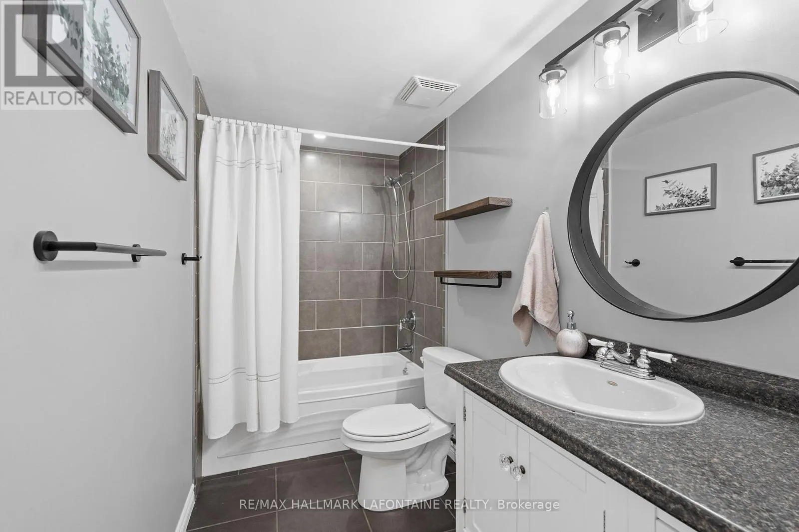 43 - 115 RENOVA PRIVATE