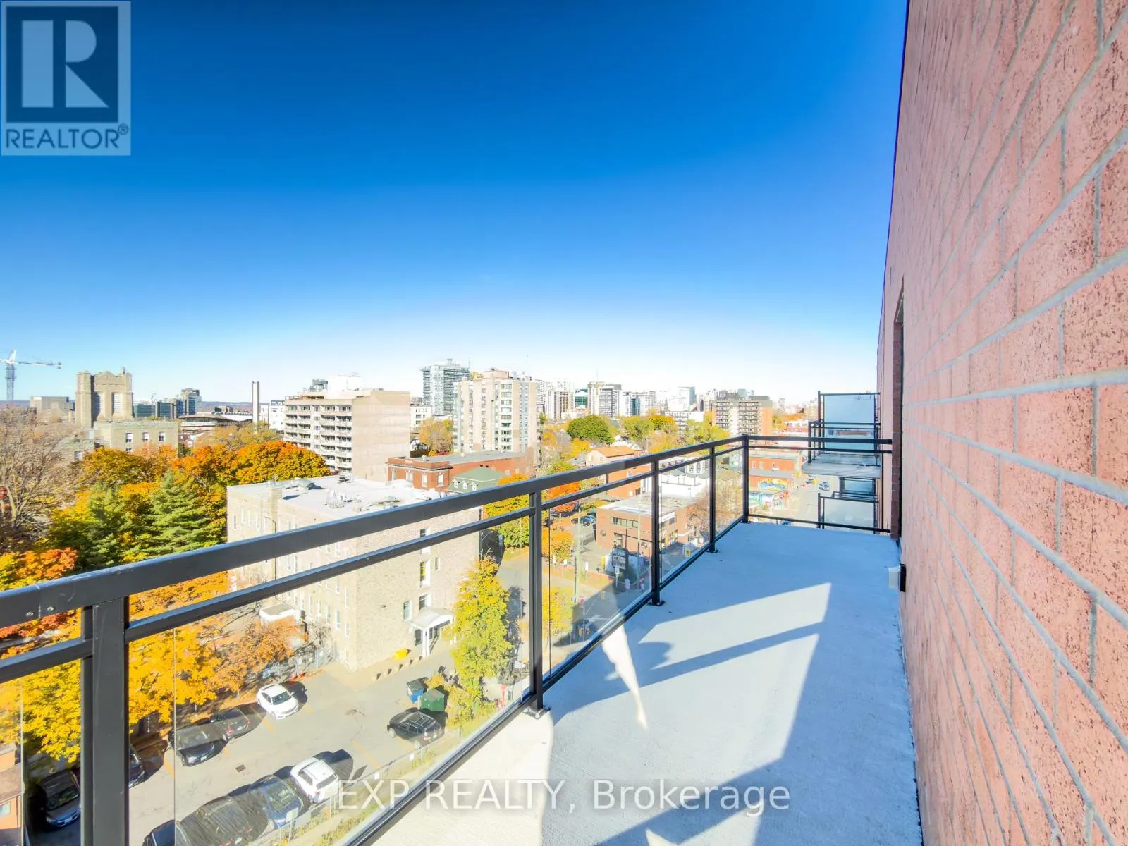 905 - 770 SOMERSET STREET W