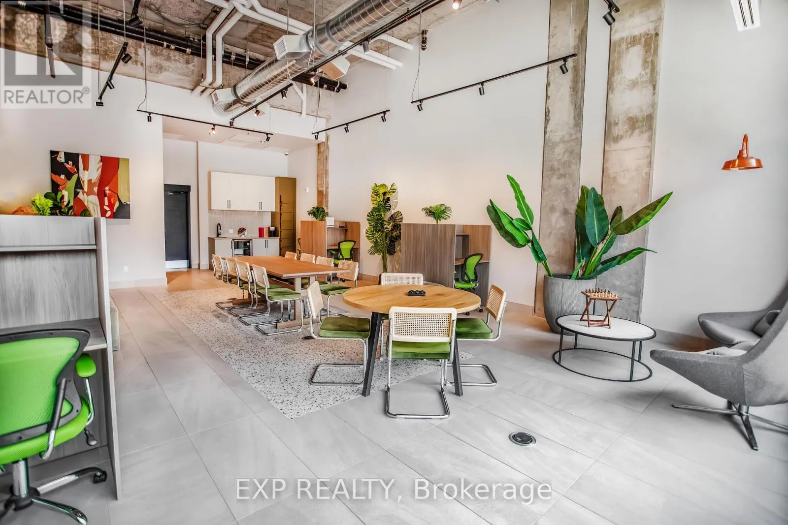 905 - 770 SOMERSET STREET W