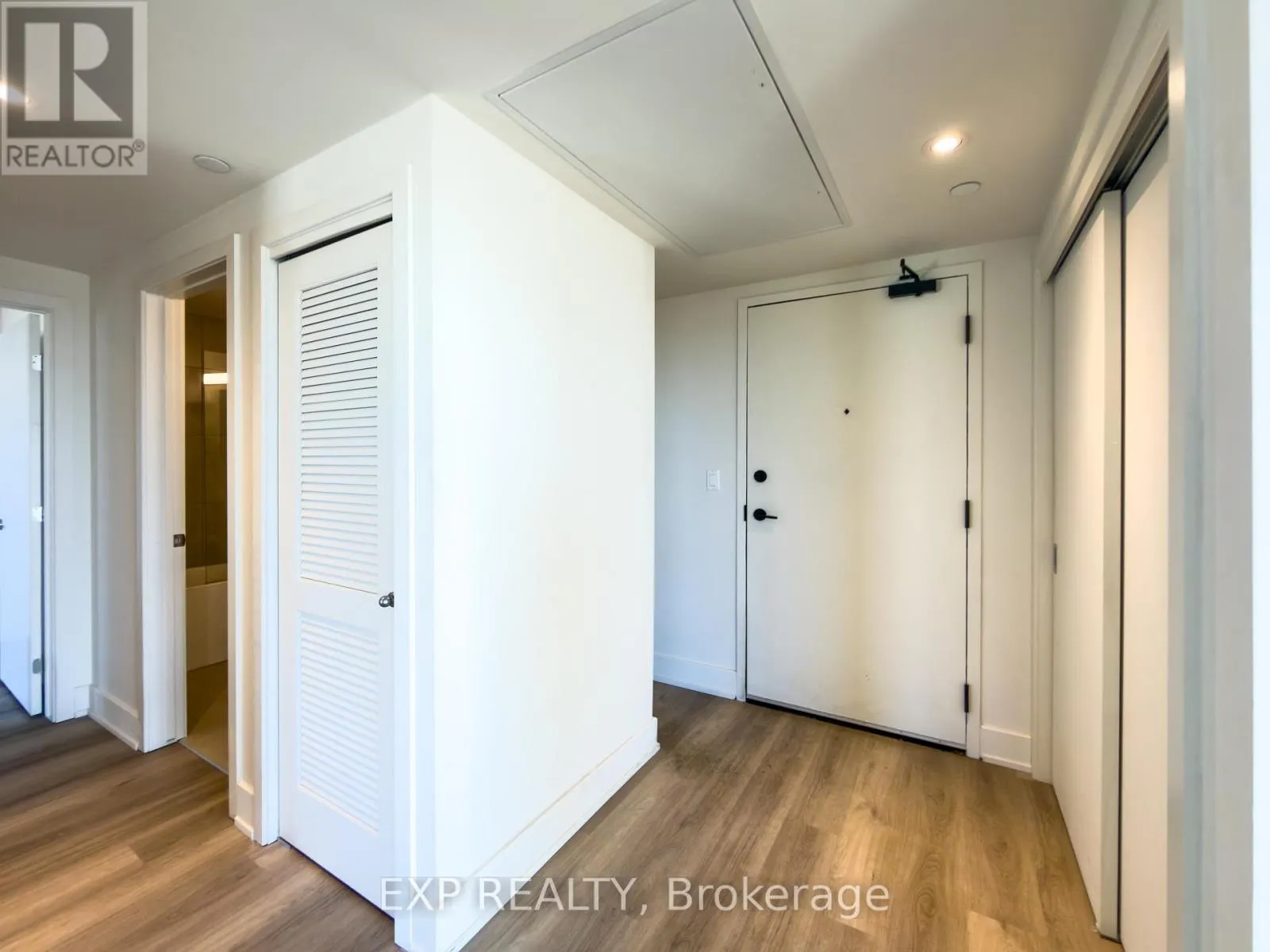 406 - 770 SOMERSET STREET W