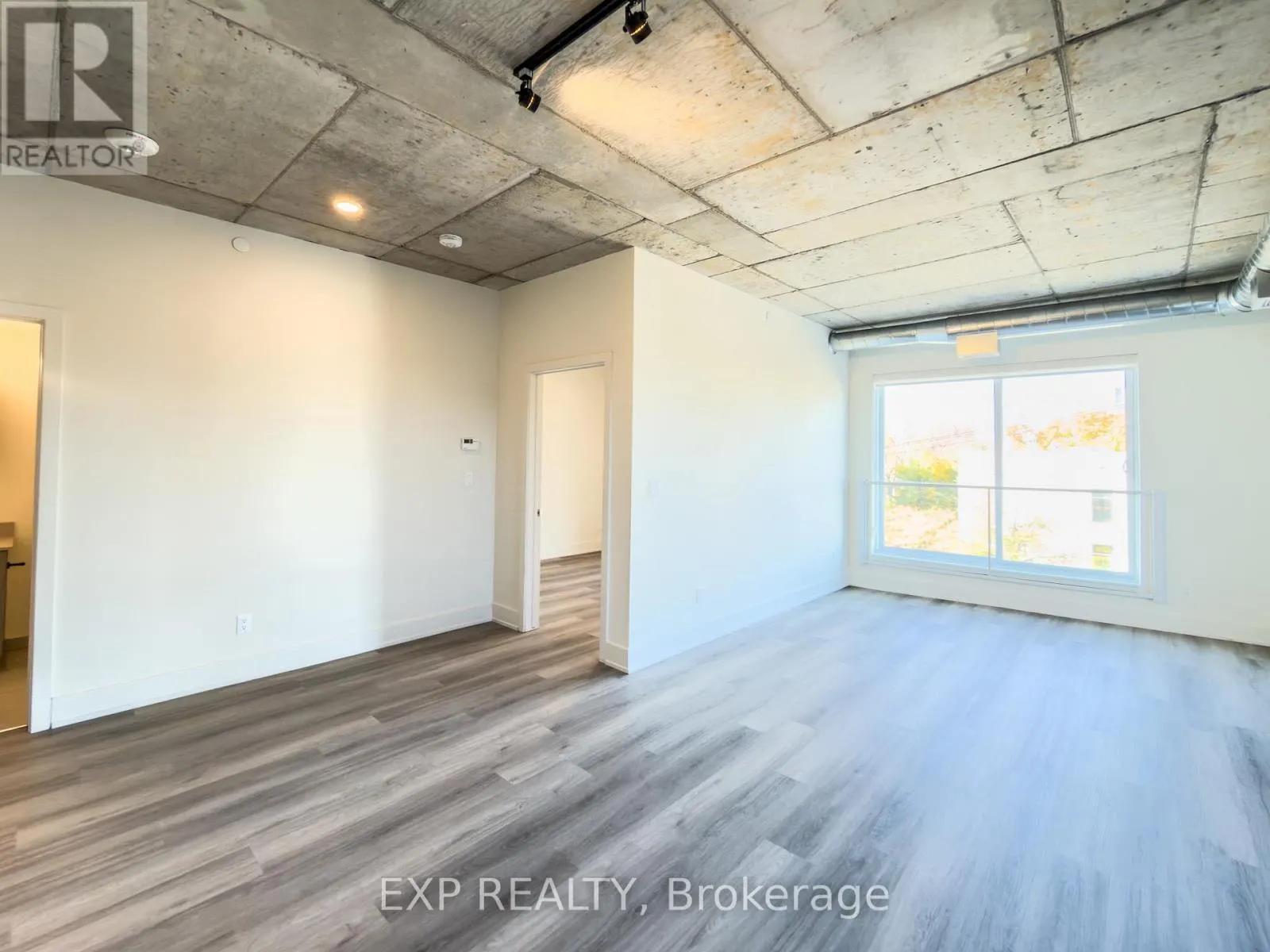 510 - 770 SOMERSET STREET W