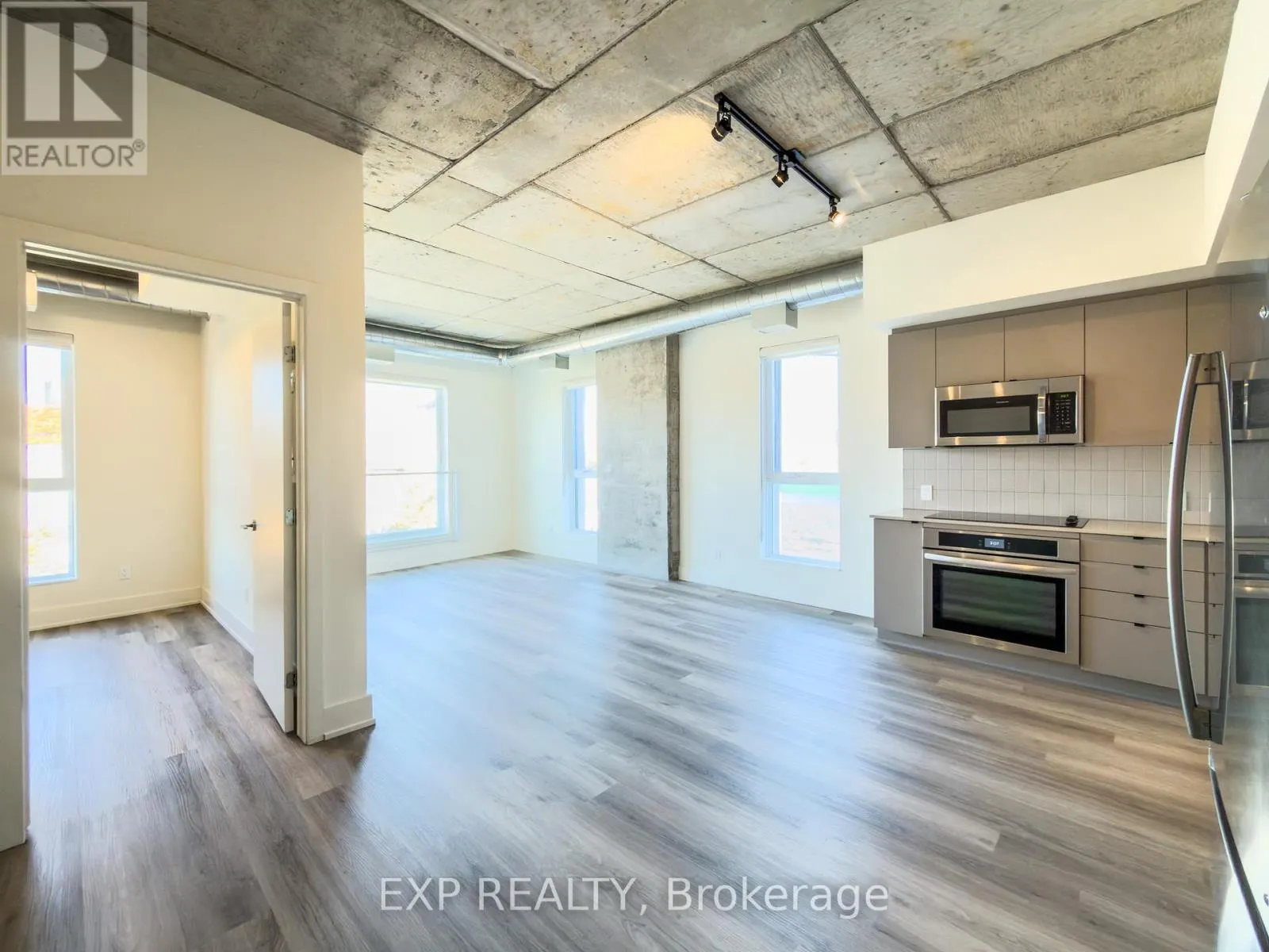 510 - 770 SOMERSET STREET W