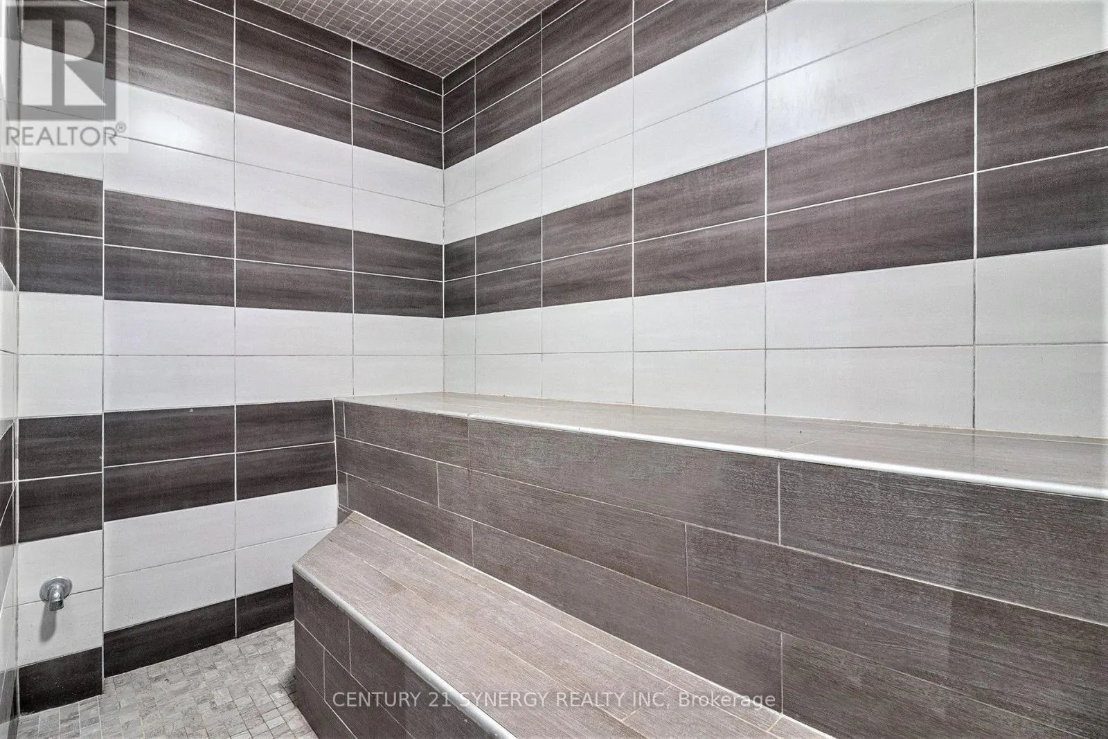 607 - 360 PATRICIA AVENUE