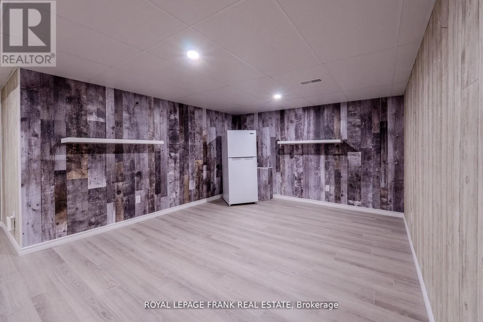 16 - 9 EGLINGTON STREET, #16