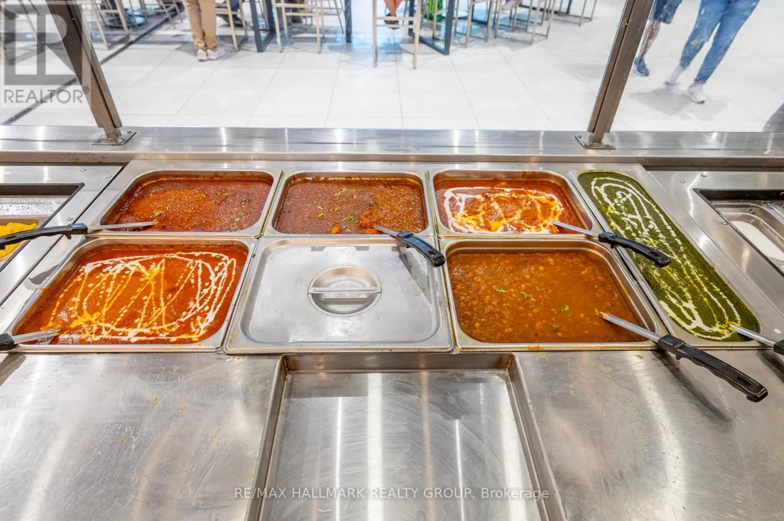 UNIT 609 - 1200 ST. LAURENT BOULEVARD