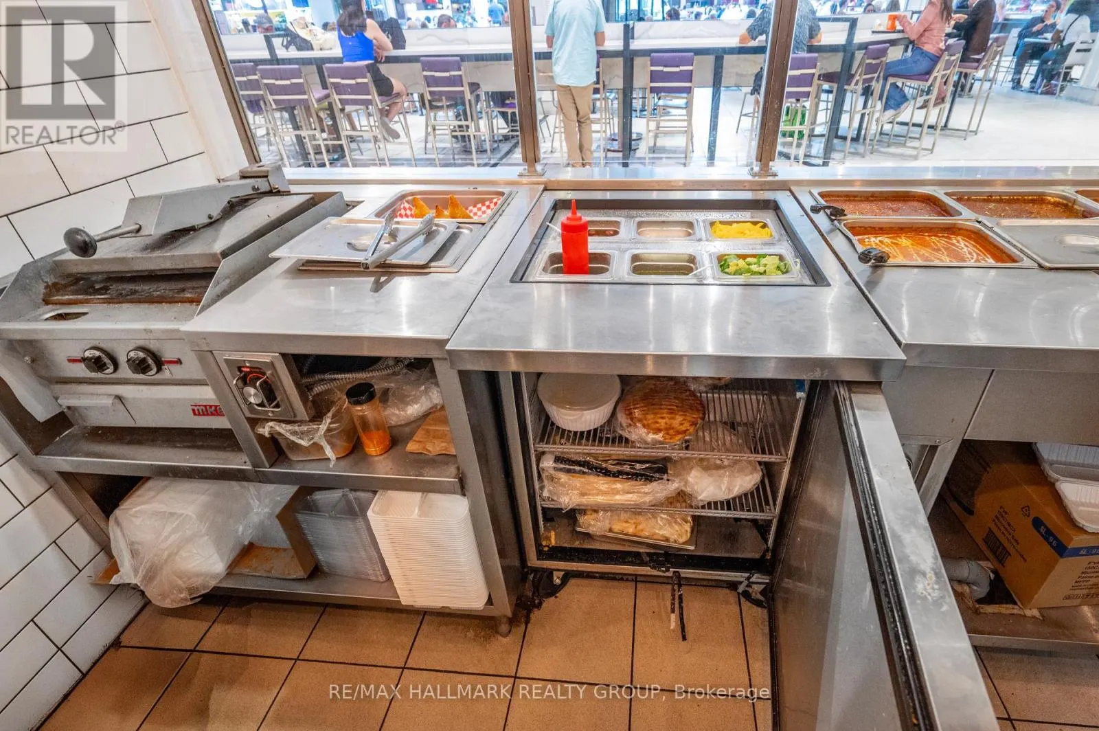 UNIT 609 - 1200 ST. LAURENT BOULEVARD