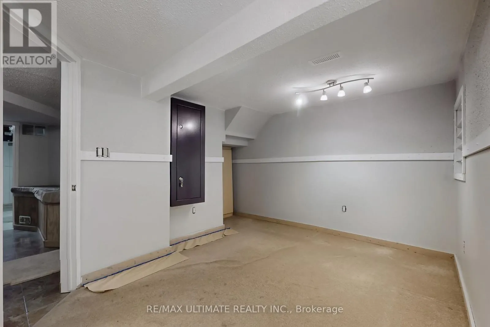 GEB - 96 LAKESHORE ROAD