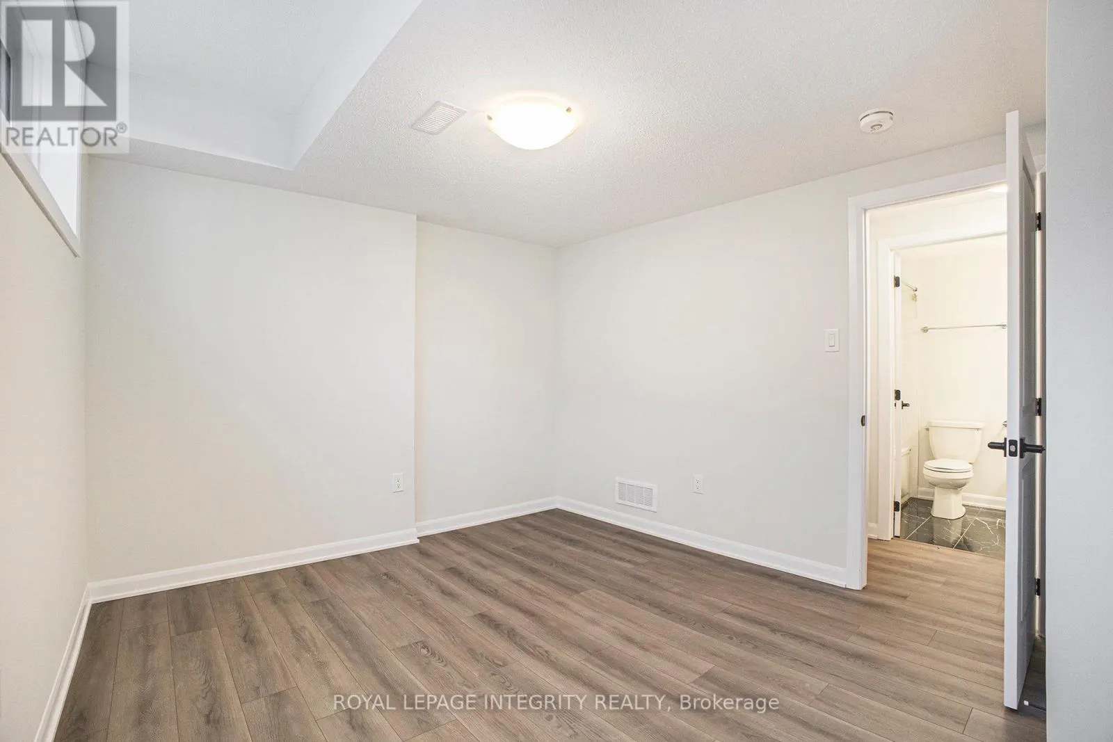 1130 CREEKWAY PRIVATE