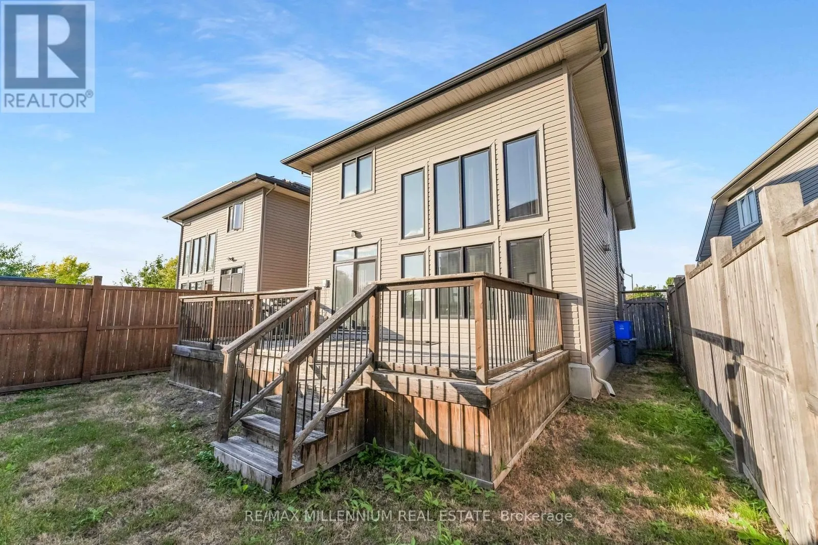 327 BALLINVILLE CIRCLE