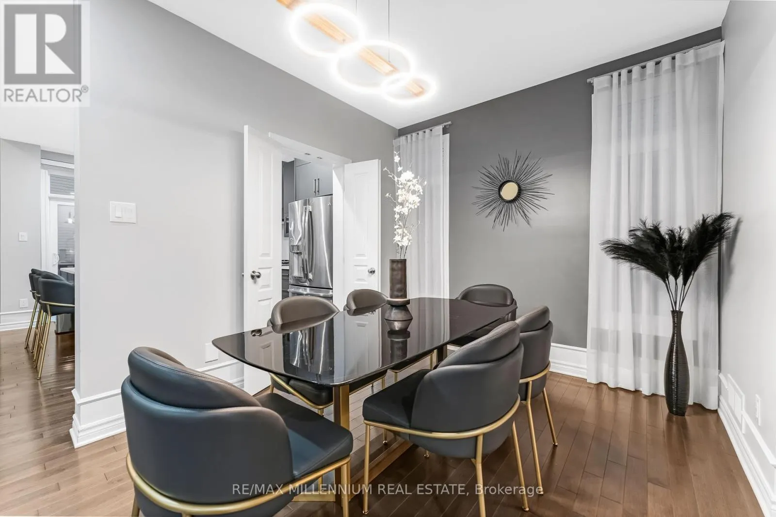 327 BALLINVILLE CIRCLE