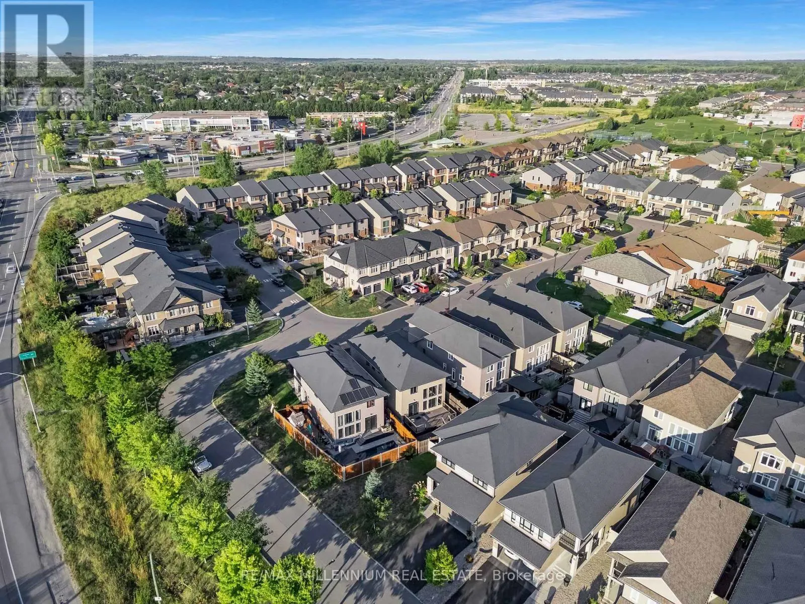 327 BALLINVILLE CIRCLE