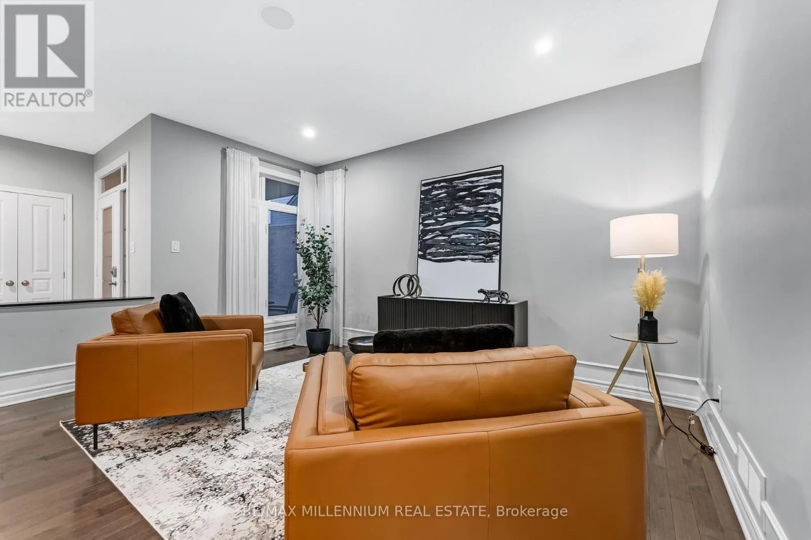 327 BALLINVILLE CIRCLE