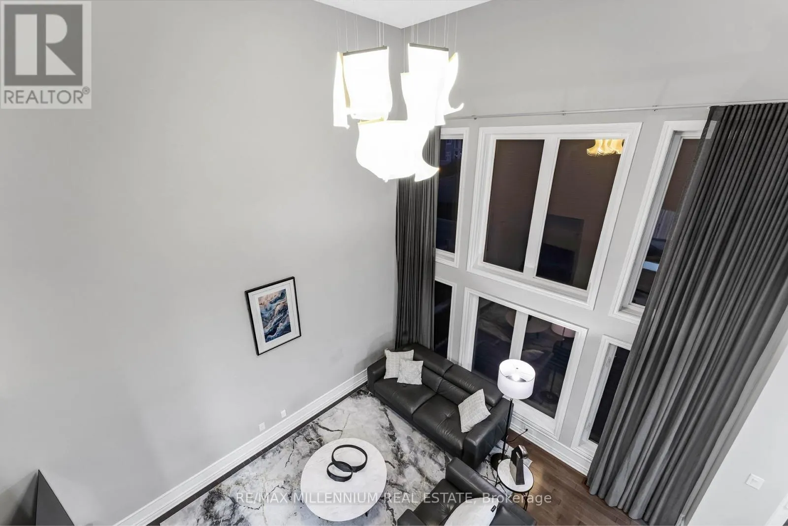 327 BALLINVILLE CIRCLE