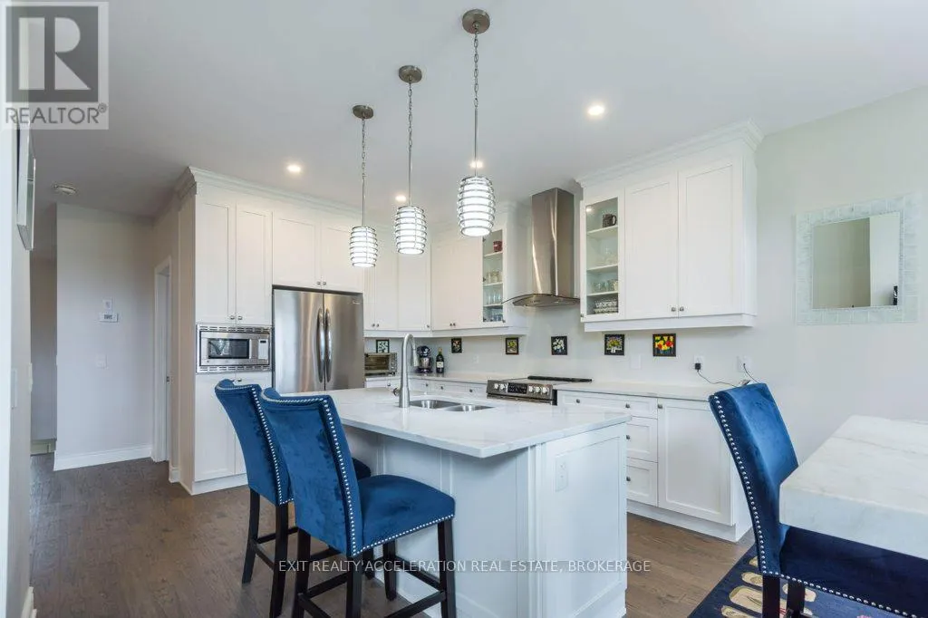 113 COUNTRY CLUB DRIVE