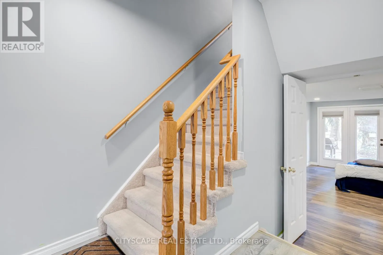 60 - 72 STONE CHURCH ROAD W