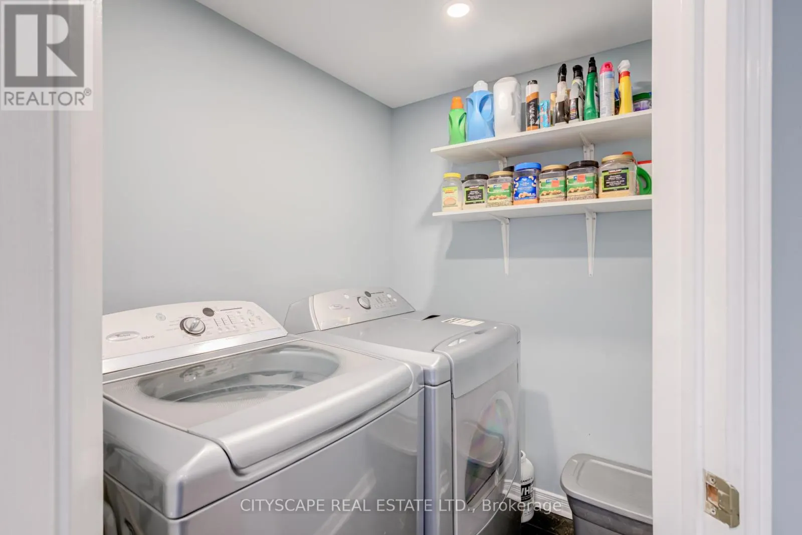 60 - 72 STONE CHURCH ROAD W