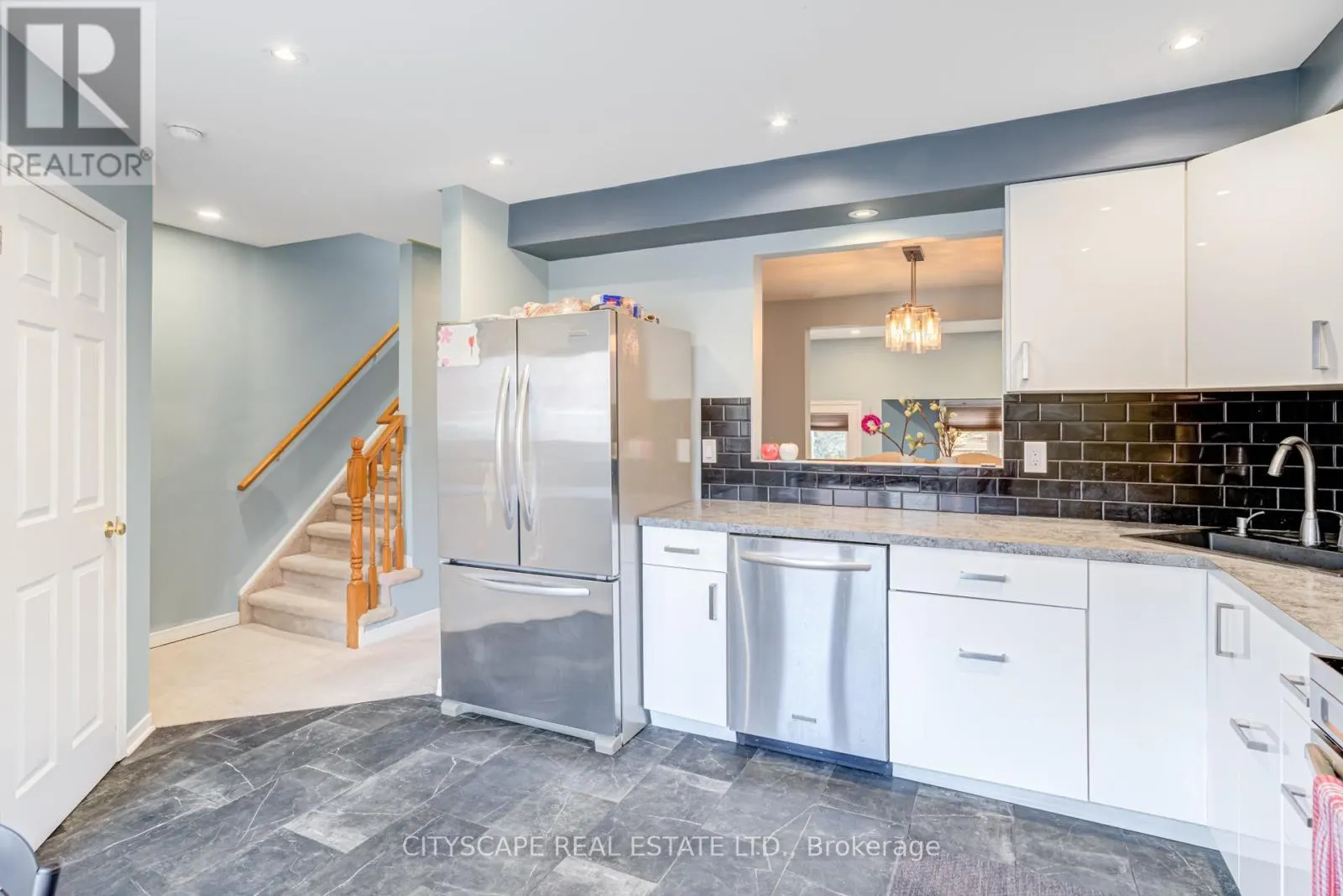 60 - 72 STONE CHURCH ROAD W