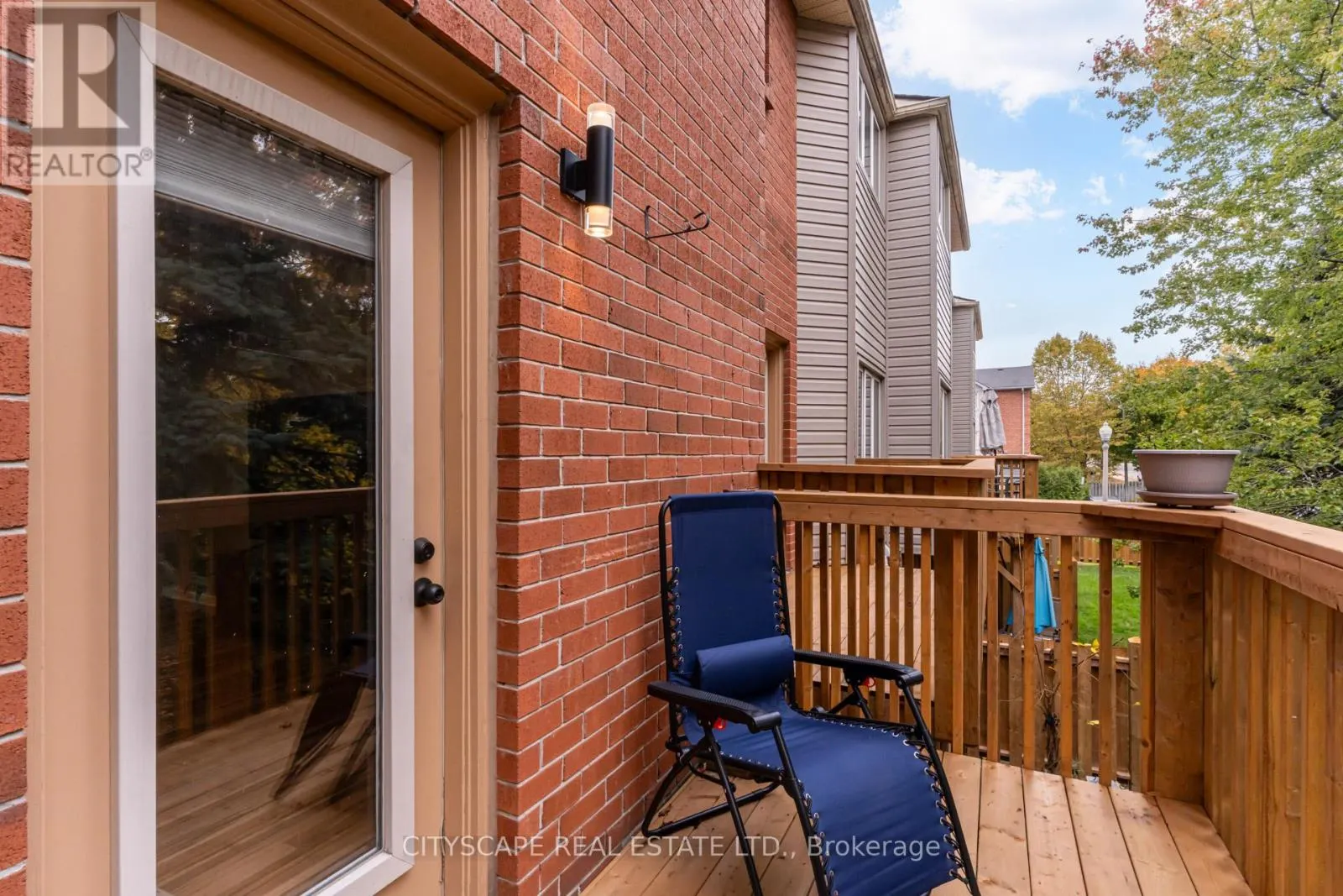 60 - 72 STONE CHURCH ROAD W