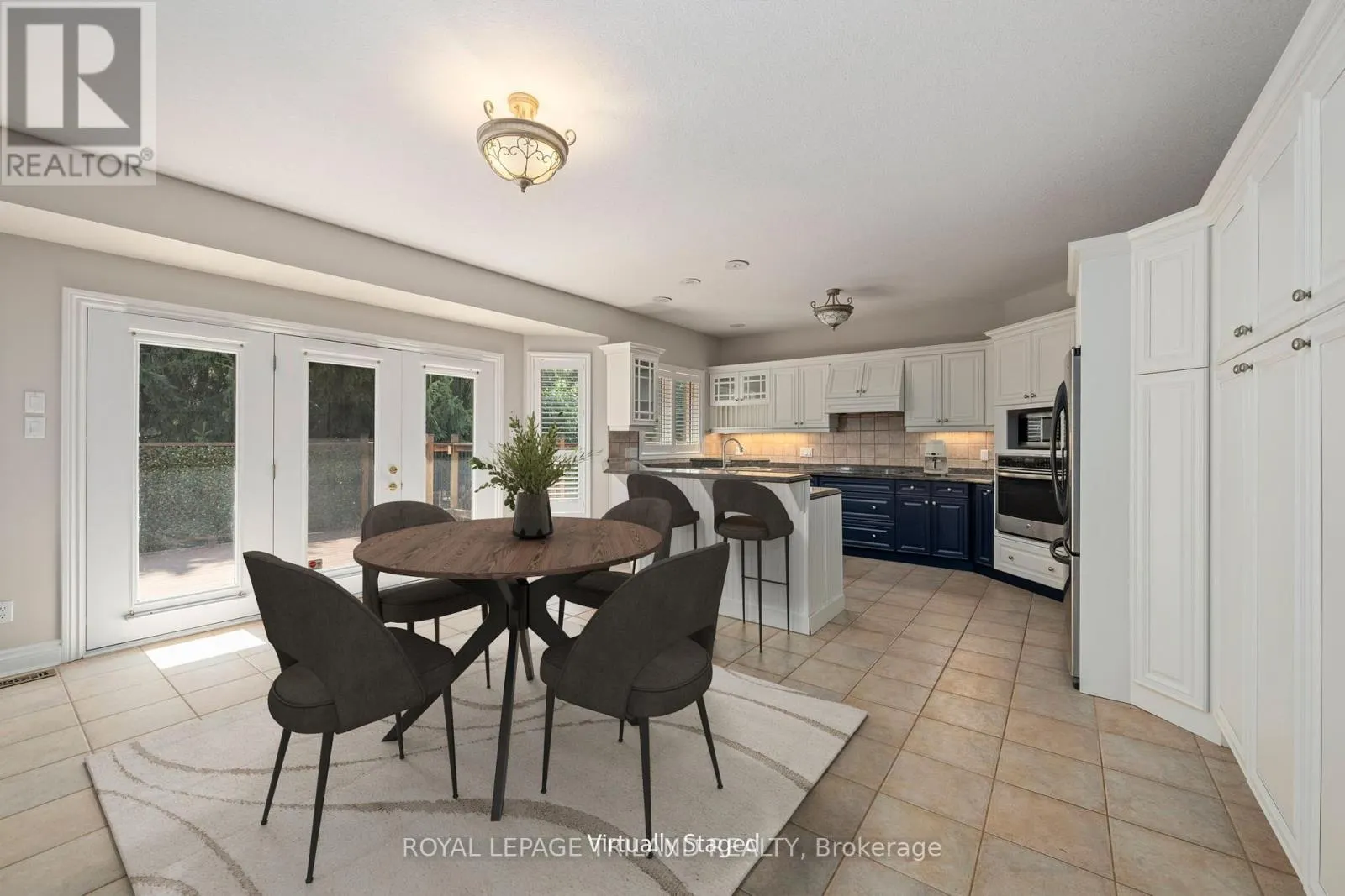 1 - 537 CRESTWOOD DRIVE, #1