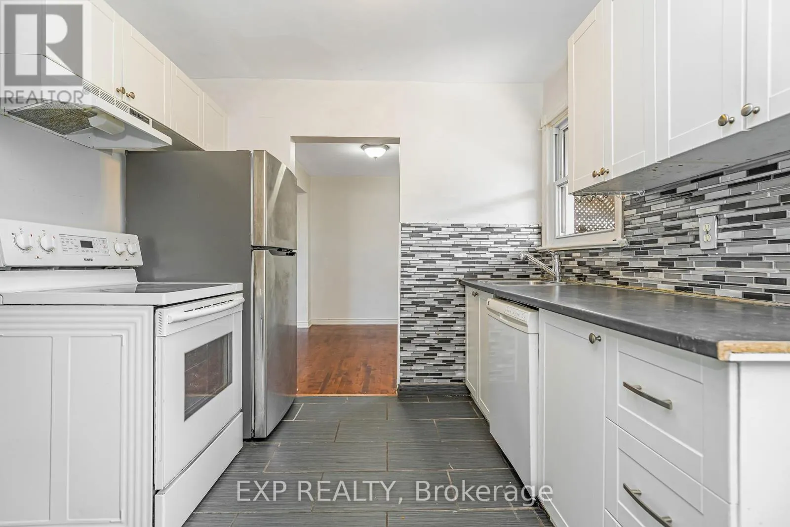 646 BORTHWICK AVENUE