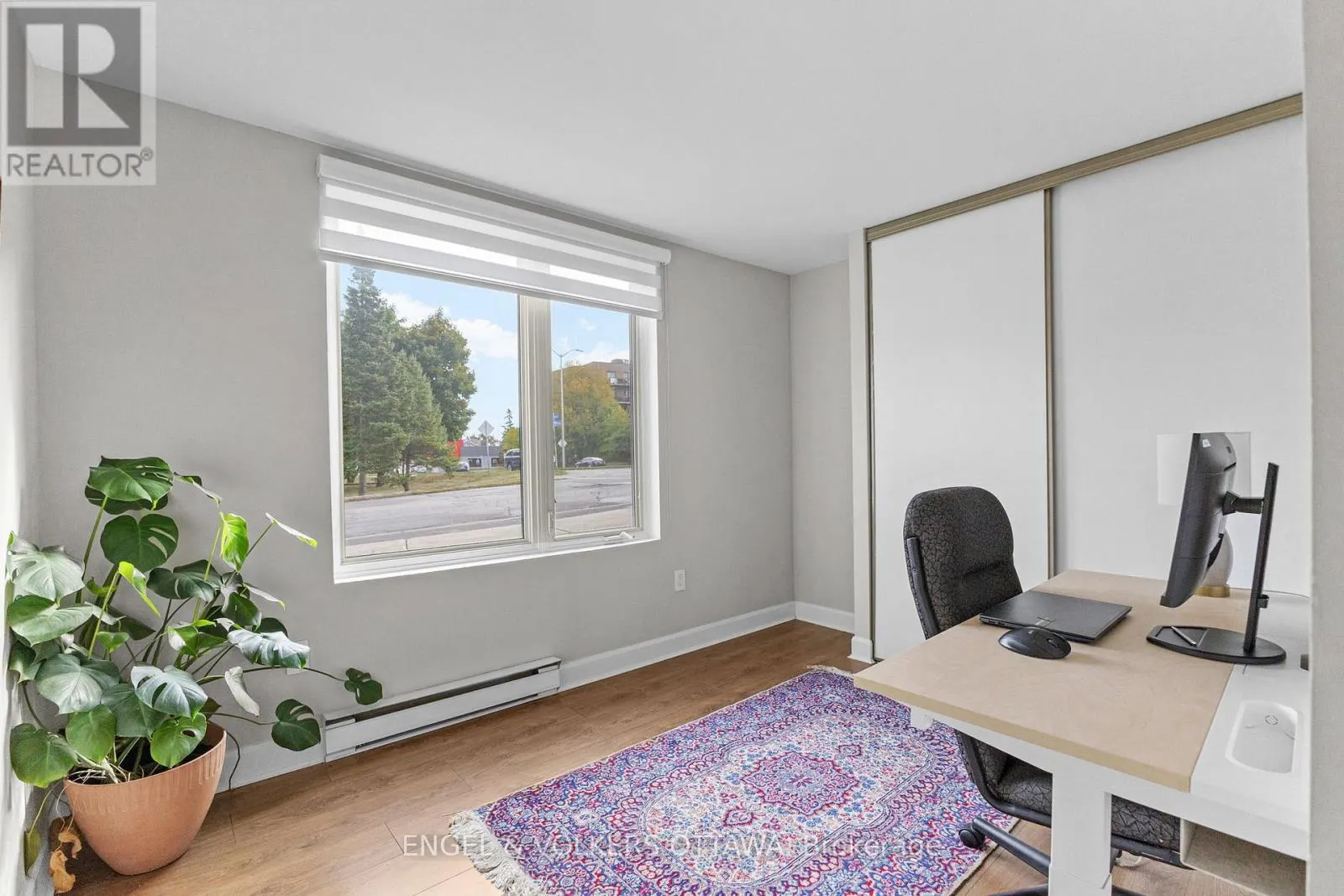 101 - 800 MCKELLAR AVENUE