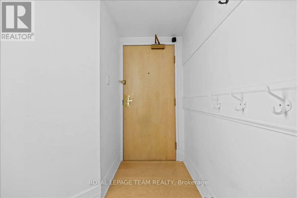 5 - 10 CLARENCE STREET