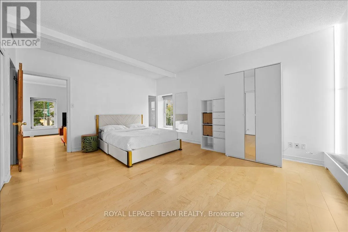 5 - 10 CLARENCE STREET