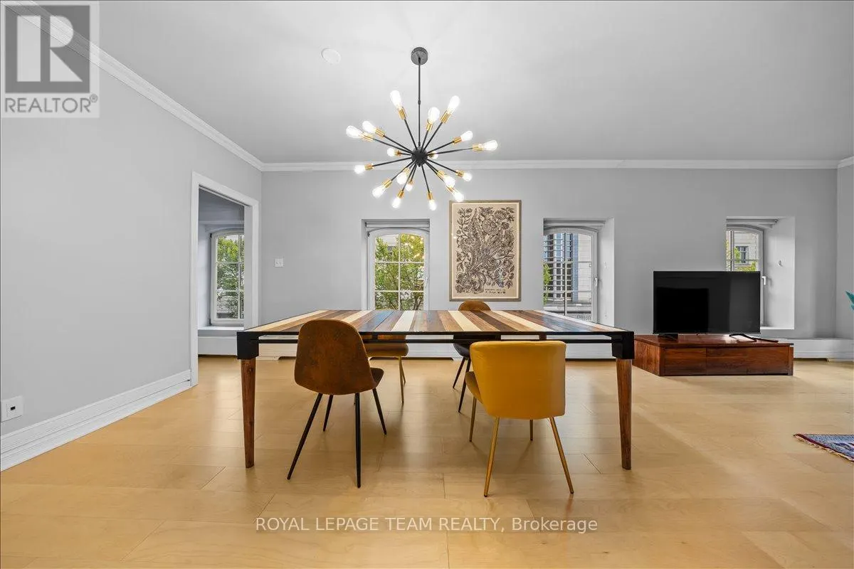 5 - 10 CLARENCE STREET