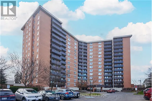 811 - 2000 JASMINE CRESCENT