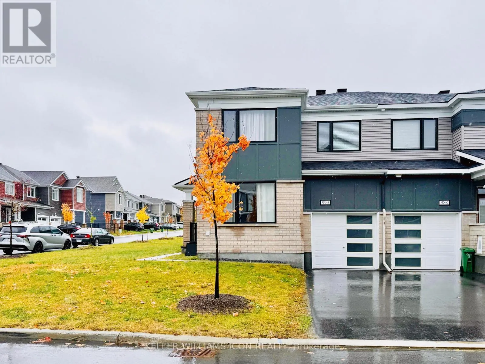 990 FAMEFLOWER STREET