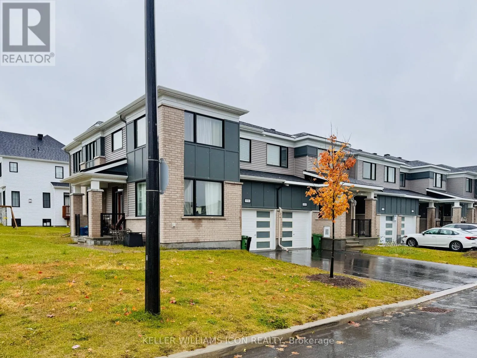 990 FAMEFLOWER STREET