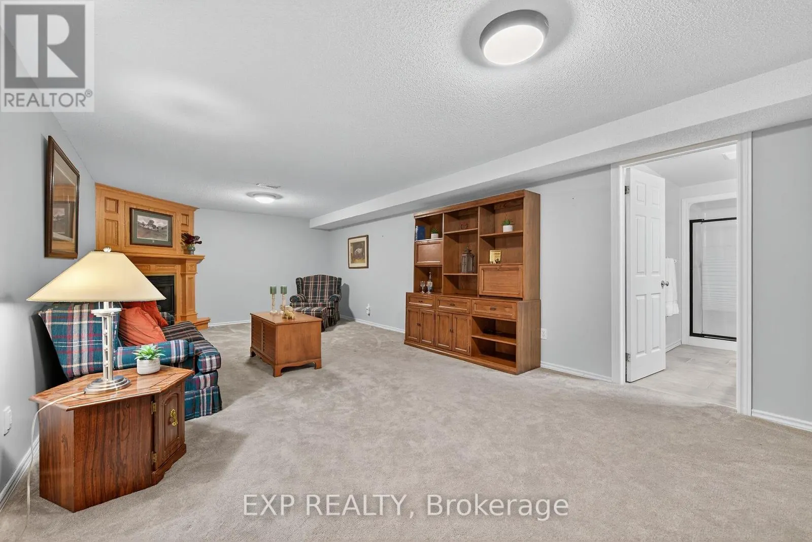 2 - 20 COURTLAND DRIVE