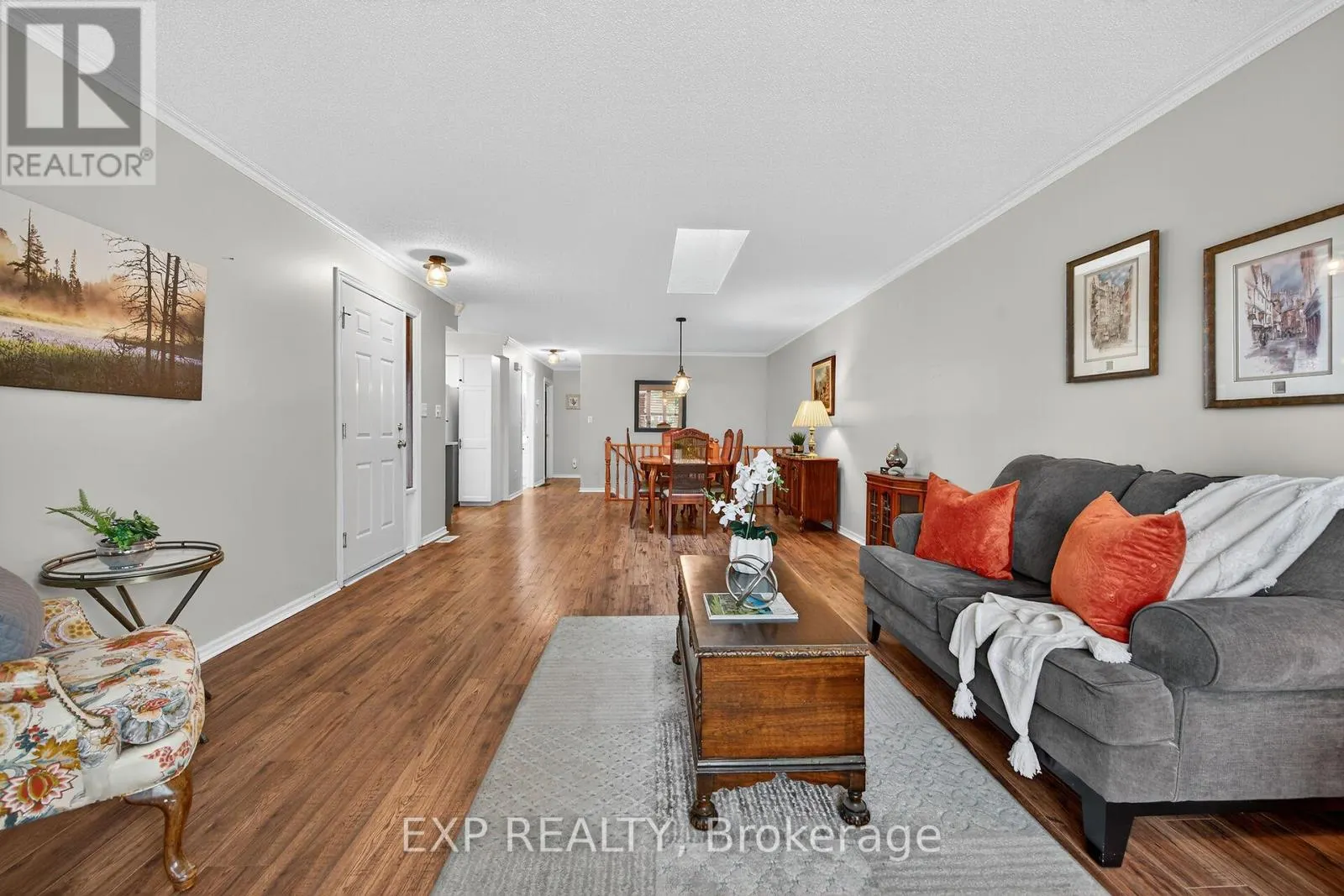 2 - 20 COURTLAND DRIVE