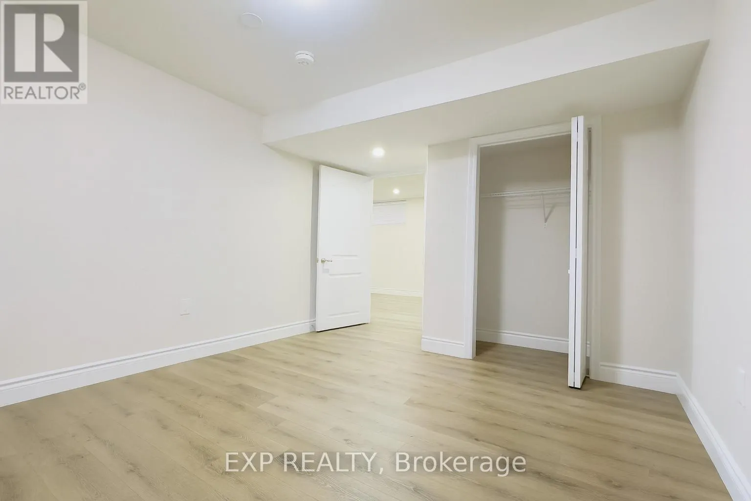 LOWER - 19 SASSAFRAS STREET