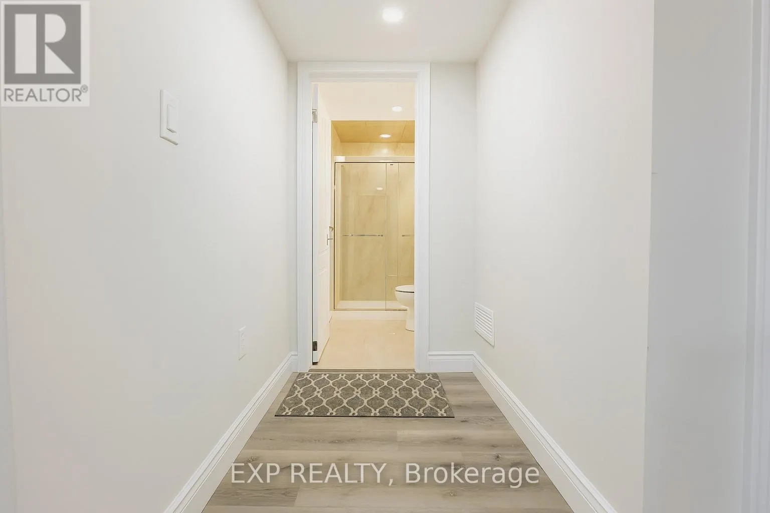 LOWER - 19 SASSAFRAS STREET