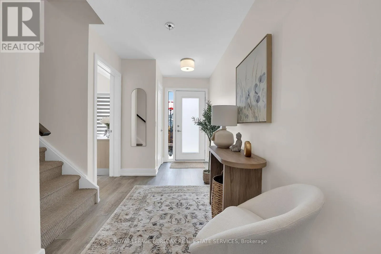 9 - 115 SHOREVIEW PLACE