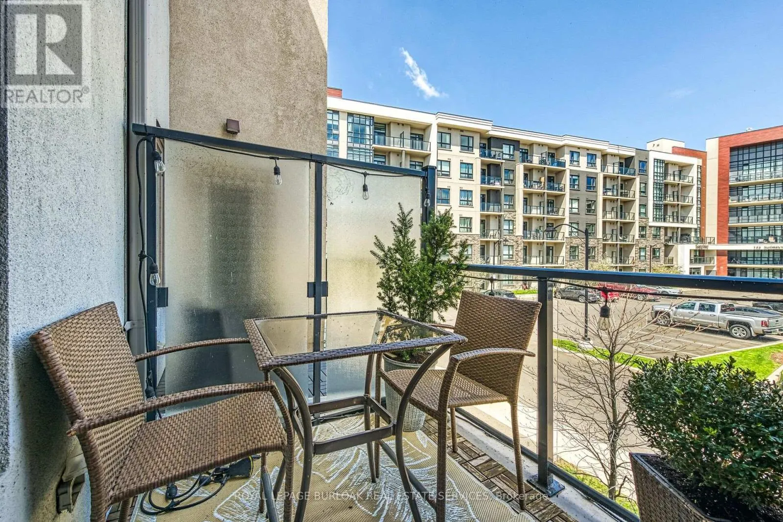 9 - 115 SHOREVIEW PLACE