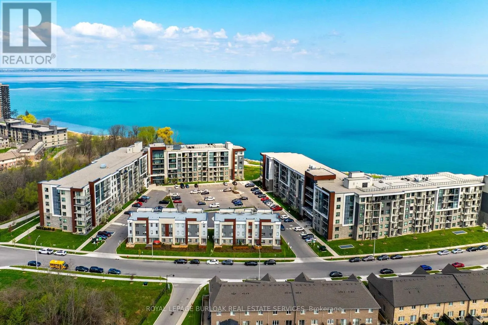 9 - 115 SHOREVIEW PLACE