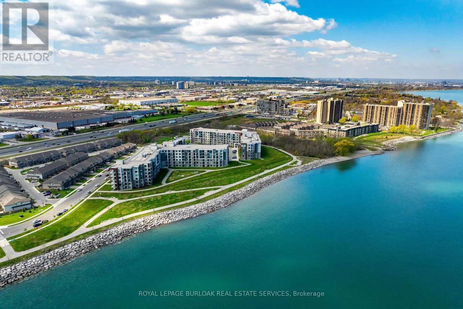 9 - 115 SHOREVIEW PLACE