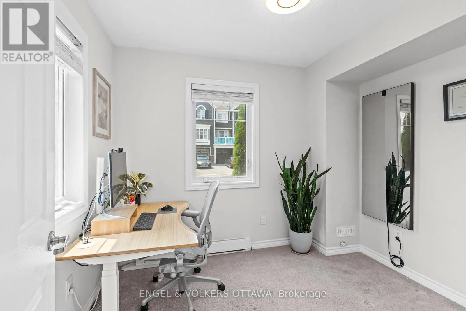 349 PUMPKINSEED CRESCENT