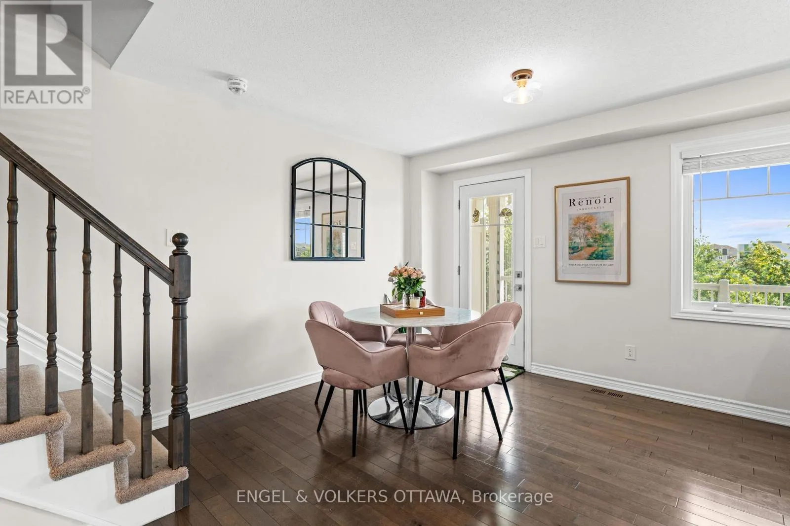 349 PUMPKINSEED CRESCENT