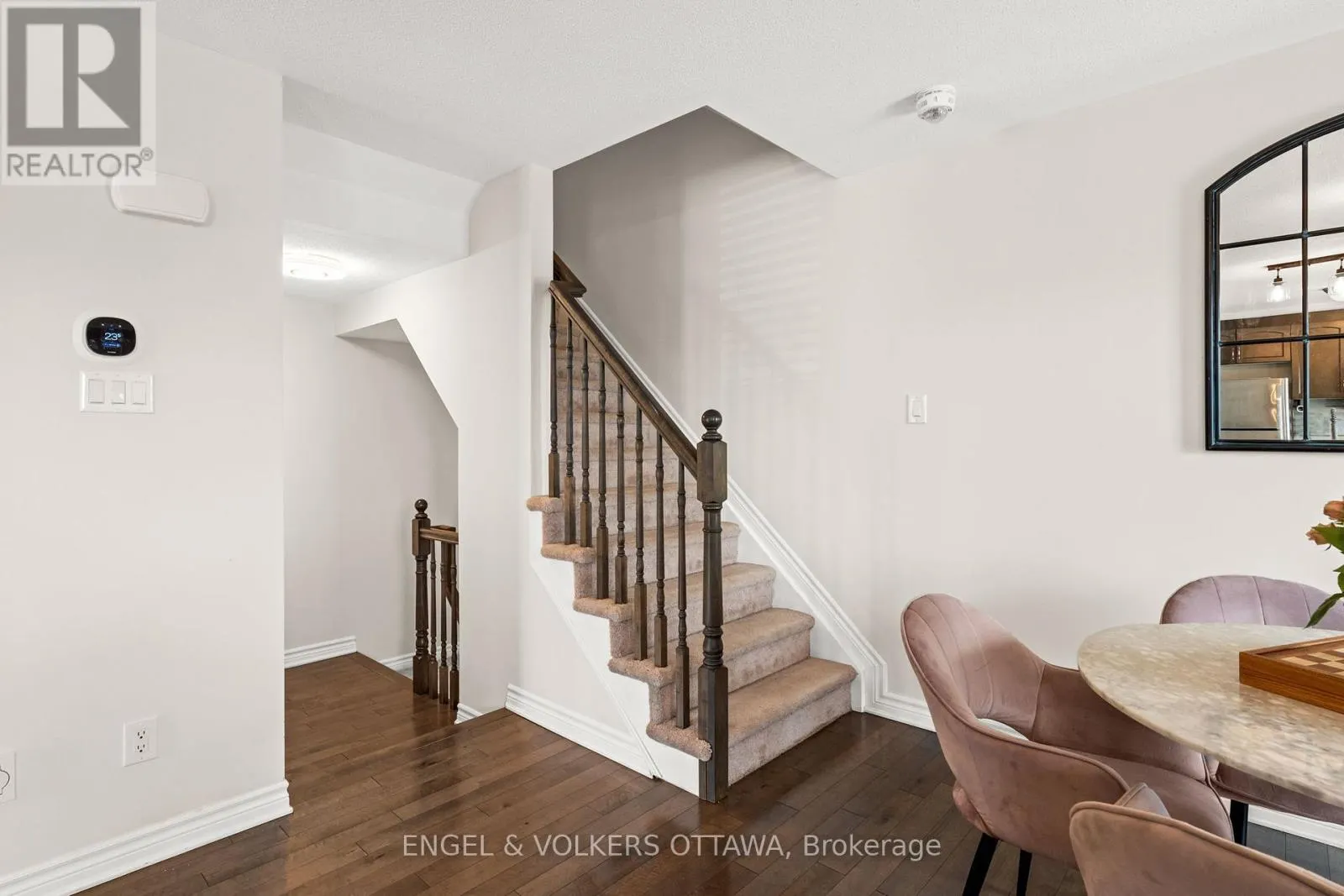 349 PUMPKINSEED CRESCENT