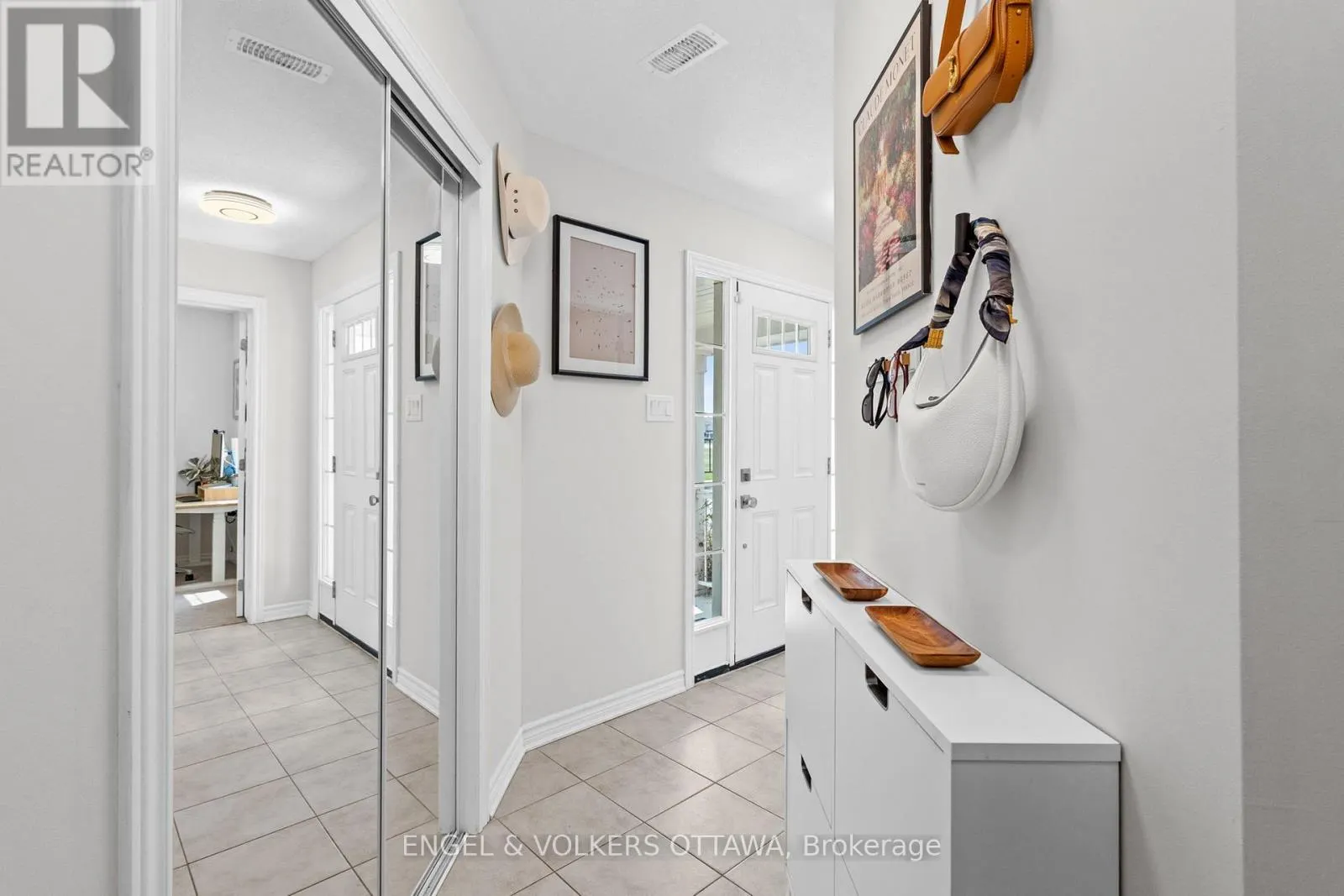 349 PUMPKINSEED CRESCENT